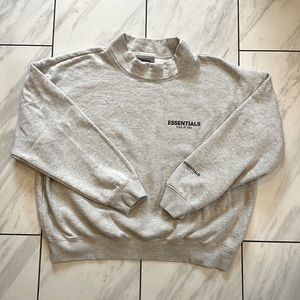 XL Essential Fear Of God Crew Neck sweatshirt 🔥 BEST OFFER 🔥